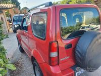 Usata Suzuki Jimny 86 CV (63 kW) 2008 Rosso SUV