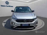 Usata VW T-Roc Life 110 CV (80 kW) 2023 Pyrit silver met/tetto nero me SUV