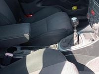 Begagnad Alfa Romeo 147 116 HK (85 kW) 2005 Grå Halvkombi