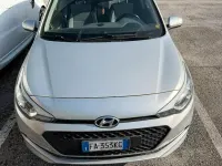 Usata Hyundai i20 75 CV (55 kW) 2015 Grigio Berlina
