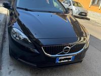 Usata Volvo V40 120 CV (88 kW) 2018 Nero Station wagon