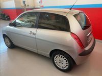Usata Lancia Ypsilon 69 CV (50 kW) 2005 Grigio Utilitaria