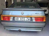 Usata Alfa Romeo 75 148 CV (108 kW) 1988 Grigio Berlina