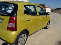 Usata Kia Picanto EX 65 CV (47 kW) 2006 Giallo Utilitaria