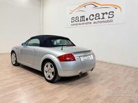 Usata Audi TT Roadster 225 CV (165 kW) 2000 Grigio Cabrio