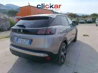 Usata Peugeot 3008 Allure 131 CV (96 kW) 2023 Argento SUV