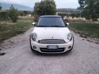 Usata Mini Cooper D 112 CV (82 kW) 2010 Utilitaria