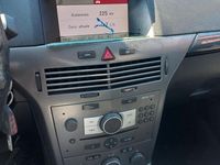 Usata Opel Astra 101 CV (74 kW) 2005 Berlina