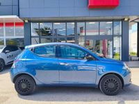 Usata Lancia Ypsilon Silver 69 CV (50 kW) 2022 Blu Utilitaria
