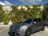 Usata Alfa Romeo Giulietta Quadrifoglio Verde 235 CV (172 kW) 2013 Grigio Utilitaria