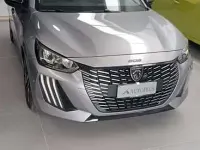 Usata Peugeot 208 Allure 101 CV (74 kW) 2025 Utilitaria