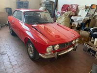 Usata Alfa Romeo 2000 Veloce 131 CV (96 kW) 1972 Rosso Coupé