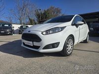 Usata Ford Fiesta 95 CV (69 kW) 2013 Bianco Berlina