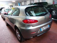 usata Alfa Romeo 147 147 1.9 JTD M-JET 16V 3p. Distinctive