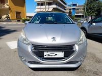 Usata Peugeot 208 Allure 82 CV (60 kW) 2014 Argento Utilitaria