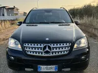 Usata Mercedes ML320 224 CV (164 kW) 2007 Nero SUV