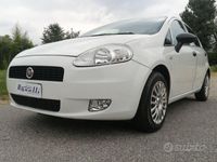 Usata Fiat Grande Punto 75 CV (55 kW) 2013 Bianco Utilitaria