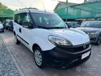 Usata Fiat Doblò Lounge 95 CV (69 kW) 2015 Bianco Monovolume