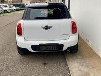 Usata Mini Cooper D 2011 Bianco Utilitaria
