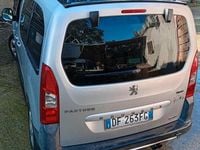 Begagnad Peugeot Partner Tepee 110 HK (80 kW) 2008 Grå Minibuss
