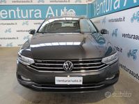 Usata VW Passat Business 150 CV (110 kW) 2023 Grigio Station wagon
