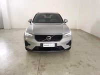 Nuova Volvo XC40 Core 163 CV (119 kW) 2025 Argento metallizzato SUV