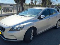 Usata Volvo V40 R-Design Kinetic 114 CV (83 kW) 2013 Argento Berlina