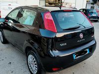 Usata Fiat Punto Lounge 78 CV (57 kW) 2015 Blu Utilitaria