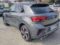 Usata VW T-Roc R-line 116 CV (85 kW) 2022 Grigio SUV