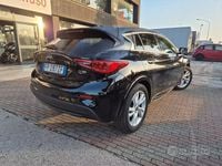 Usata Infiniti Q30 Premium 109 CV (80 kW) 2018 Nero SUV