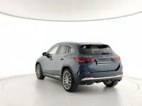 Usata Mercedes GLA200 Premium 150 CV (110 kW) 2023 Blue denim ; SUV