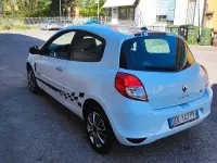 Gebraucht Renault Clio II 85 PS (62 kW) 2009 Weiß Limousine