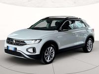 Usata VW T-Roc Life 150 CV (110 kW) 2023 Pure white nero SUV