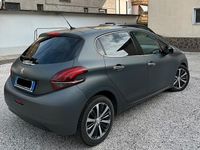 Usata Peugeot 208 75 CV (55 kW) 2017 Utilitaria