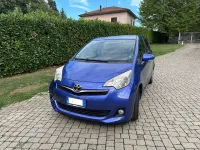 Usata Toyota Verso-S Active 99 CV (72 kW) 2012 Blu/azzurro Monovolume