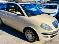 Usata Lancia Ypsilon 69 CV (50 kW) 2004 Beige Utilitaria