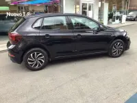 Usado VW Polo Life 95 CV (69 kW) 2023 Negro Utilitario