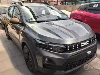 Nuova Dacia Sandero Extreme 101 CV (74 kW) 2026 Grigio SUV