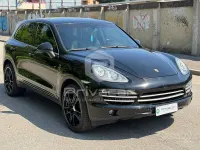 Usata Porsche Cayenne Platinum Edition 245 CV (180 kW) 2014 Nero SUV