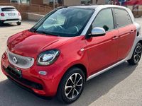 Usata Smart ForFour 71 CV (52 kW) 2015 Rosso Utilitaria