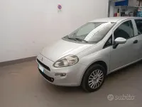 Usata Fiat Grande Punto 77 CV (56 kW) 2017 Grigio Utilitaria