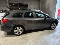 Usata Opel Astra Cosmo 110 CV (80 kW) 2011 Other Station wagon