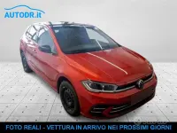 Usata VW Polo Style 90 CV (66 kW) 2022 Kings red / tetto deep black Utilitaria