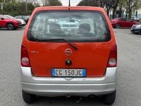 Usata Opel Agila 60 CV (44 kW) 2004 Argento Monovolume