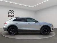 Usata Audi Q8 S-Line 231 CV (169 kW) 2022 Grigio / gray SUV