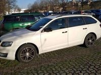Usata Skoda Octavia Ambition 110 CV (80 kW) 2016 Bianco Utilitaria
