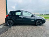 Usata Renault Clio IV Dynamique 75 CV (55 kW) 2012 Nero Berlina