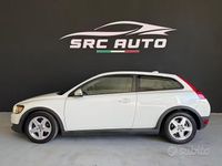 Usata Volvo C30 R-Design 108 CV (79 kW) 2009 Bianco Utilitaria