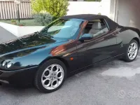 Usata Alfa Romeo Spider 117 CV (86 kW) 2001 Nero Cabrio