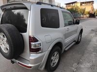 Usata Mitsubishi Pajero 165 CV (121 kW) 2001 Grigio SUV